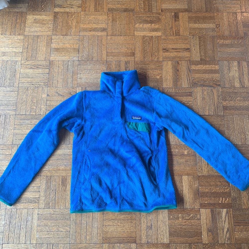 Blue Patagonia jacket size S